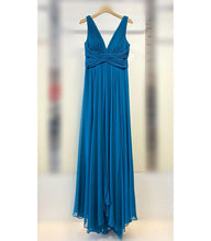 Cargar imagen en el visor de la galería, Vestido Largo Lola Olmos ML24/26