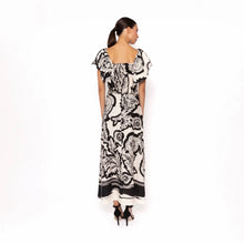 Cargar imagen en el visor de la galería, Conjunto Falda Lola Olmos MT26/22
