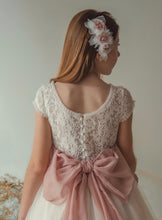 Cargar imagen en el visor de la galería, Vestido Comunión Lola Olmos AC26/01
