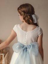 Cargar imagen en el visor de la galería, Vestido Comunión Lola Olmos AC26/02
