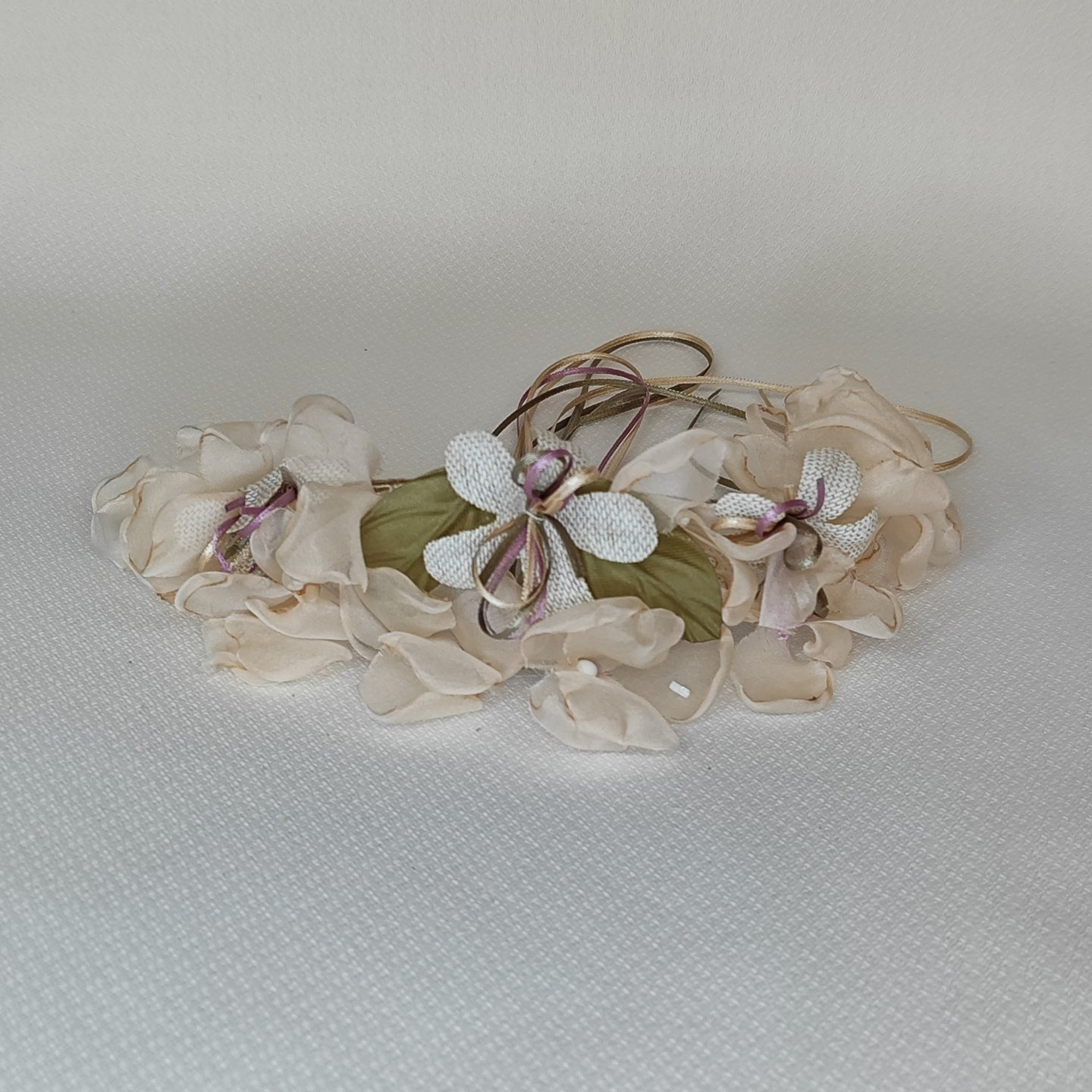 Tocado Flores Lola Olmos AC26/22