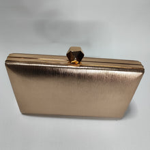 Cargar imagen en el visor de la galería, Bolso Clutch Lola Olmos 20538
