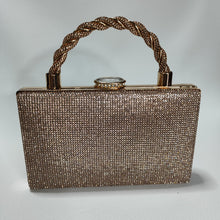 Cargar imagen en el visor de la galería, Bolso Clutch Lola Olmos 2406A-1
