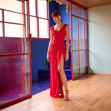 Cargar imagen en el visor de la galería, Vestido Largo Lola Olmos ML26/50
