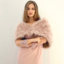 Cargar imagen en el visor de la galería, Capa Pelo Mujer Lola Olmos L803
